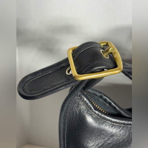 Vintage Y2K Coach Legacy Zip 9966 Black Cow Hide Leather Crossbody Shoulder Bag - Picture 3 of 16